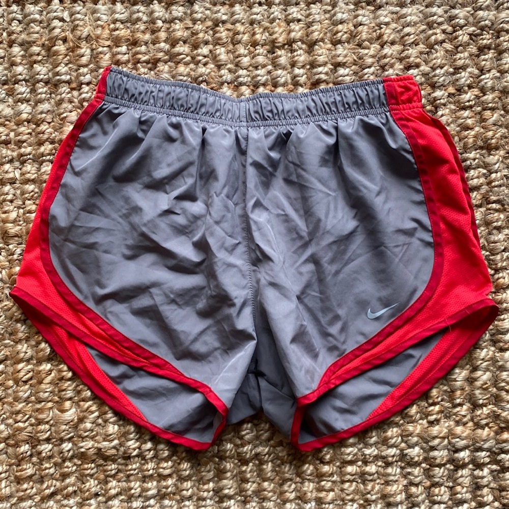 Nike Womens Tempo Shorts